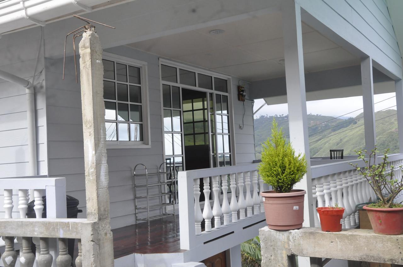 Azrien Homestay Kampong Kundassan Zewnętrze zdjęcie