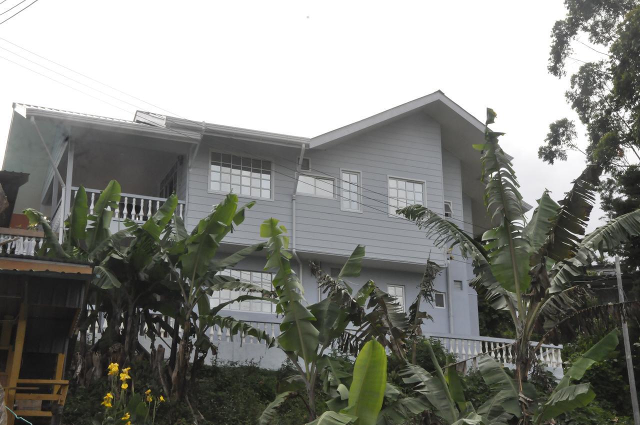 Azrien Homestay Kampong Kundassan Zewnętrze zdjęcie